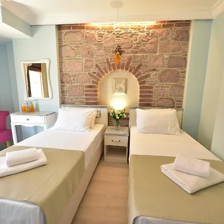 Cunda Butik Hotel *